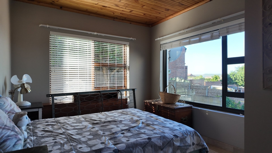 3 Bedroom Property for Sale in Stilbaai Wes Western Cape